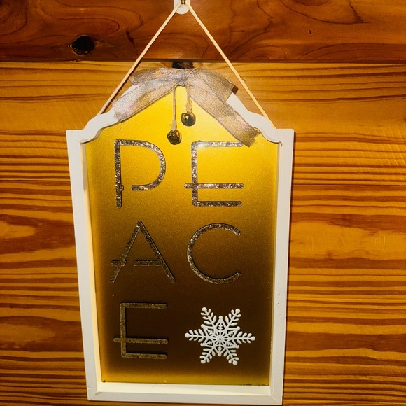 *BUNDLE BUNDLE BUNDLE* Christmas Decor - Picture 3 of 6